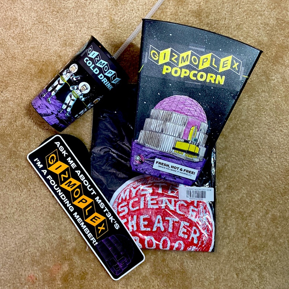 NWOT Mystery Science Theater 3000 Tshirt - M - Gizmoplex Kingavision 3D